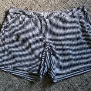 Crown & Ivy Woman Seersucker Shorts